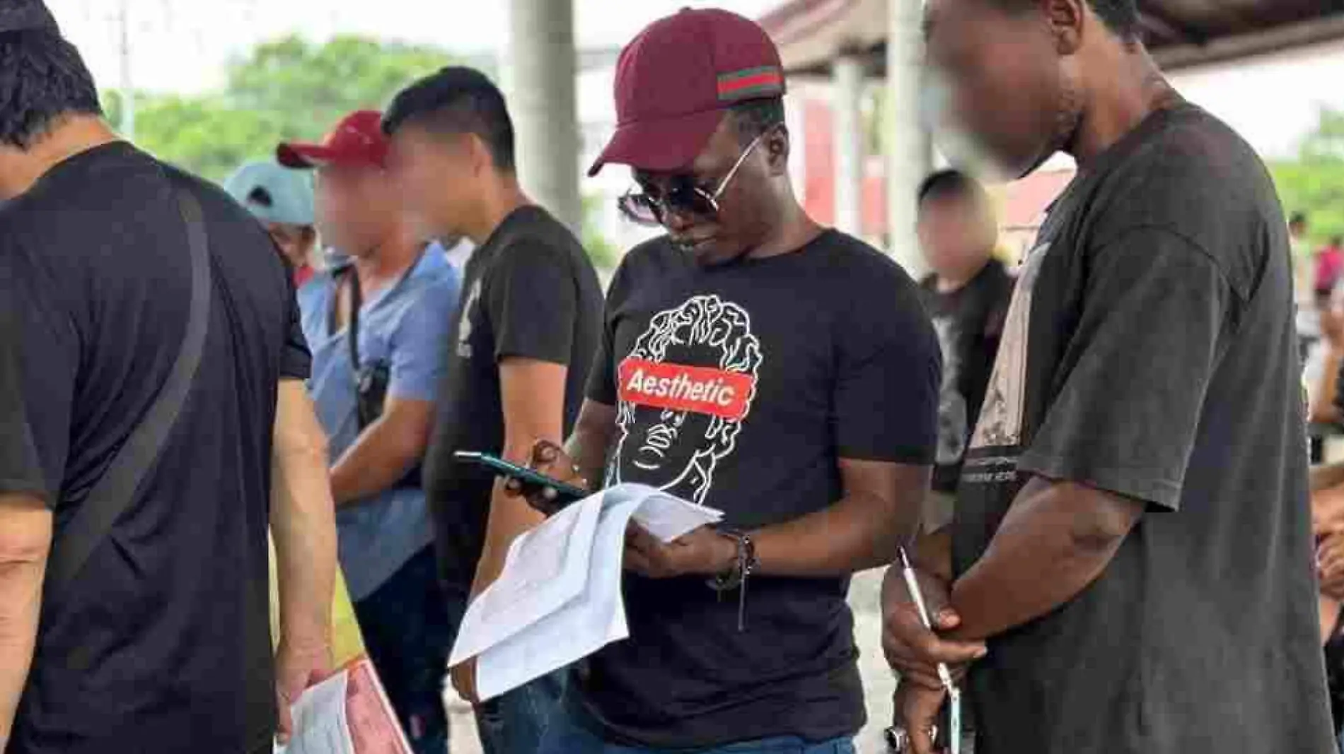 migrantes en el parque Bicentenario